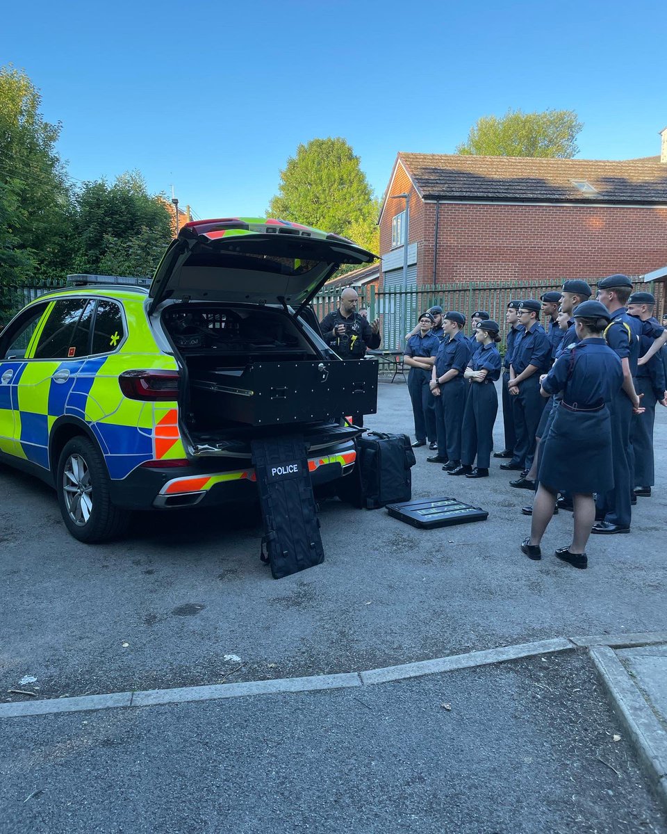 Cadets enjoyed a very interesting visit from the Cheshire/N Wales Police Armed Response Vehicle tonight, with a demonstration of various tactical equipment and demo training aids. Sincere thanks to the two Officers from <a href="/CheshNWalesAAP/">Cheshire&NWales AAP</a> for a great evening!