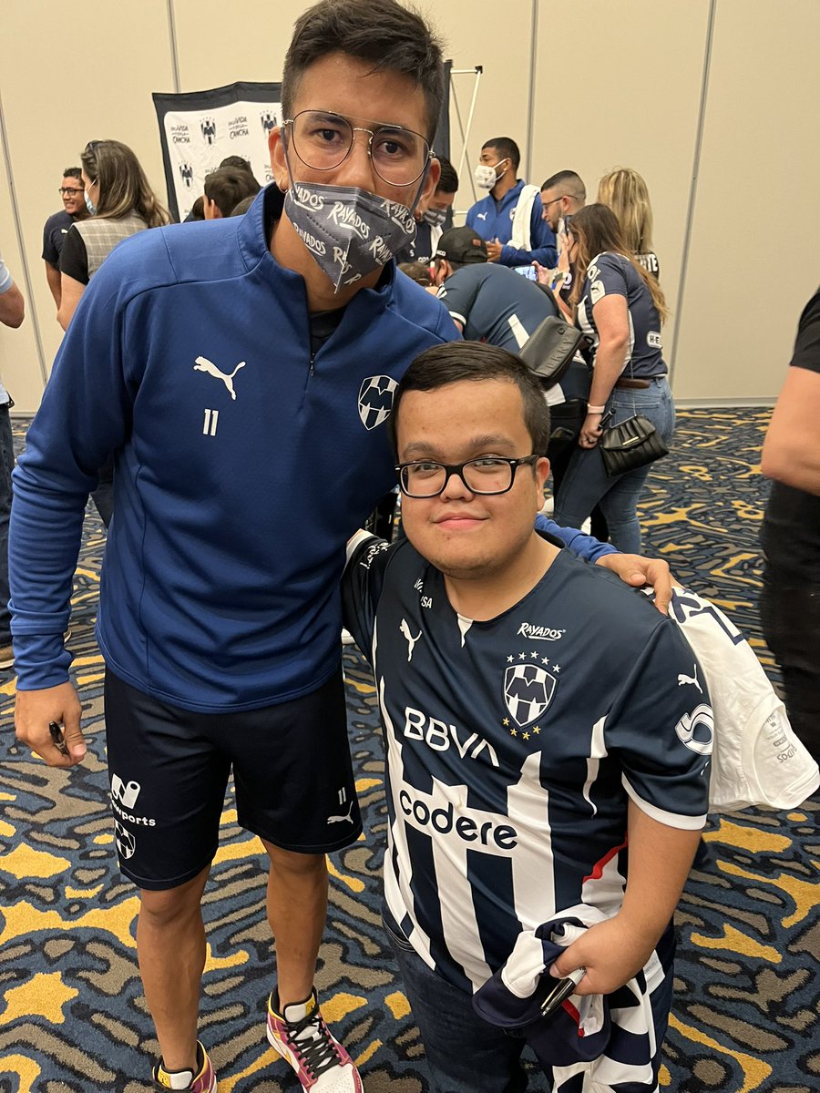 EduardinhoMTY's tweet photo. #RayadosFest Maxi Meza 🇦🇷🧉@Rayados https://t.co/SOH9wwdKG2