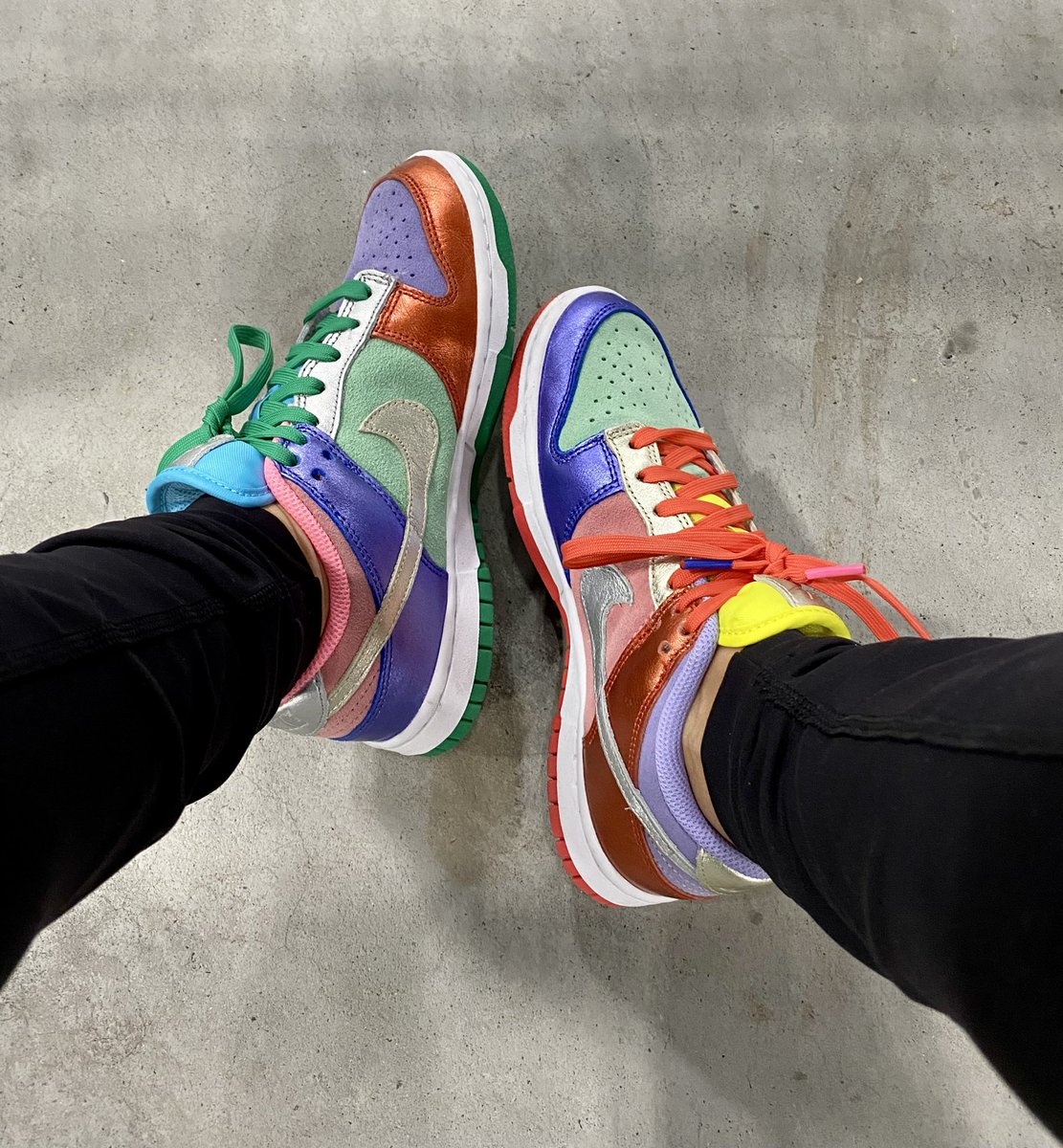 Clarissa_Laskey's tweet photo. @karidaniels @adidasoriginals @kanyewest I don’t care what people think because these Sunset Pulse Nike Dunks never fail to make me smile.
#BeautifulBricks https://t.co/UUik7KVtux