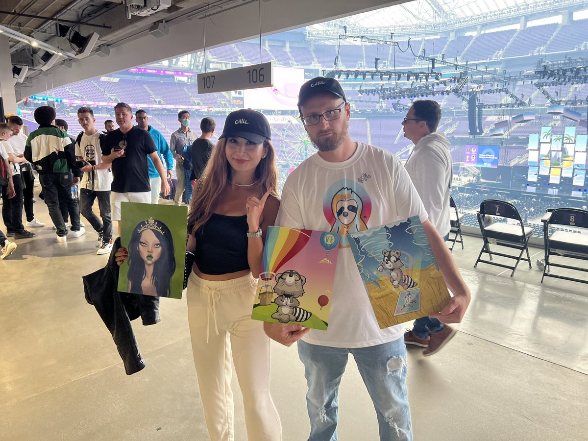 icecreammanjr tweet media