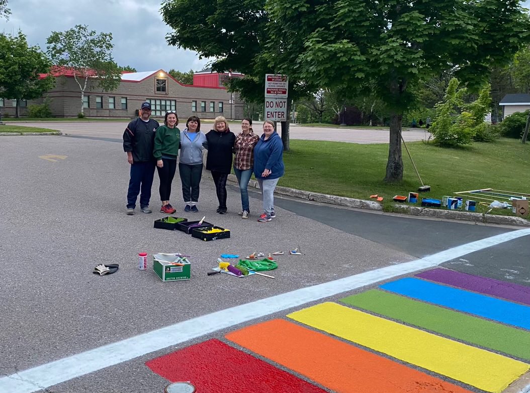 MountainviewEl2's tweet photo. Celebrating Pride Month today at Mountainview today. https://t.co/otgtl4BssA