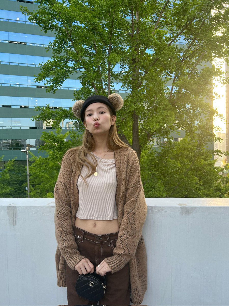 jenniesarchive's tweet photo. the cutest girl ever, jennie kim https://t.co/B2UTXhFbwq