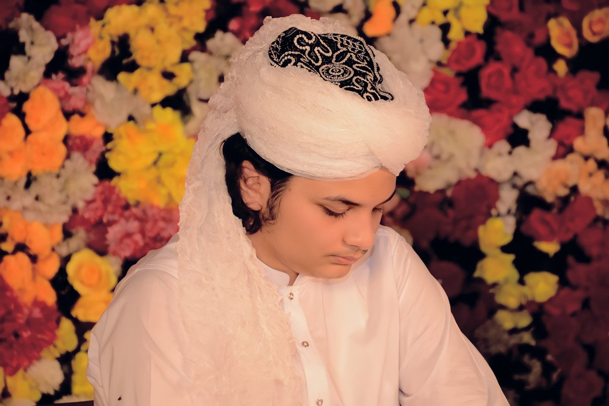 PirMuhamadUmer's tweet photo. Secbcribe Official YouTube Channal Of Sahibzada Pir Muhammad Umer Naqshbndi
https://t.co/3xQT3yoNbg
#PirMUmer https://t.co/PKsxSpFIzN