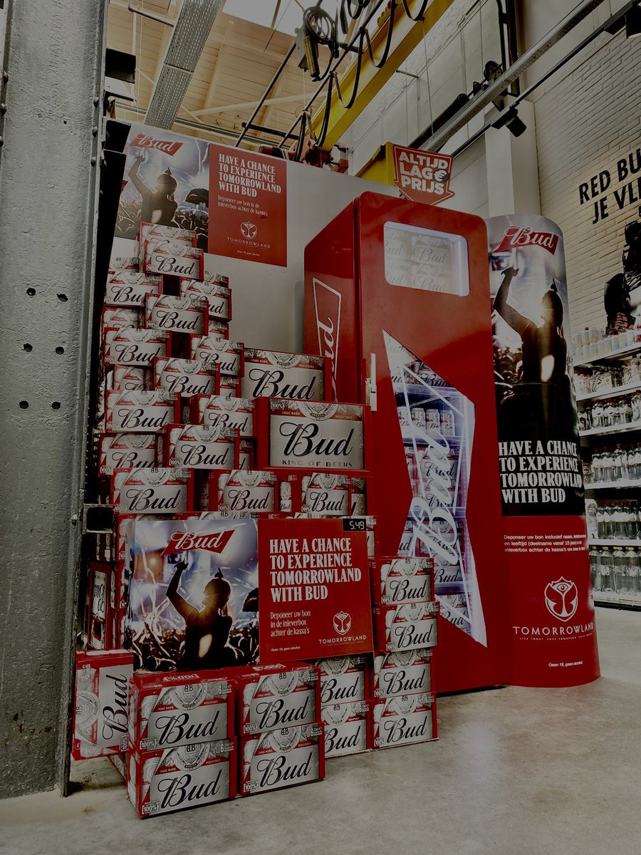 srd020's tweet photo. 🍺 Iemand tickets winnen voor Tomorrowland? 
#Foodmarkt #Amsterdam https://t.co/uPi6uv8abS