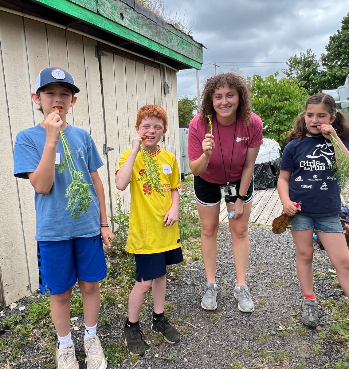 The Schuylkill Center farm camp (<a href="/SchuylkillCtr/">Schuylkill Center</a>) visited us today! Tasting #carrots from our #garden. 

Stop into #Greensgrow to try them yourself — and reminder all plants and gardening goods are anywhere from 25 to 50% off! #GrowWithUs #farm #freshveggies #garden #SupportLocal