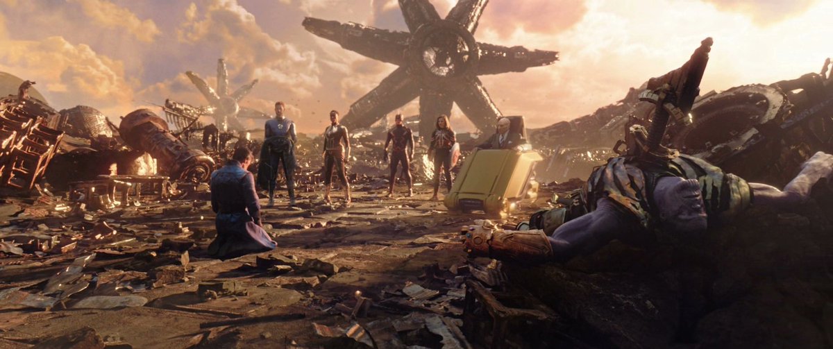 ArchBuhardilla's tweet photo. Un plano en Titán con un inhumano, un mutante, dos Vengadores, el Hechicero Supremo, un miembro de los 4 Fantásticos y Thanos asesinado.

Me dicen que iba a ver una plano así hace 5 años y no me lo creo. https://t.co/A7v08AqU16