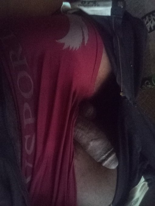 Sup who a bottom freak tight hole fat ass😍 bait too https://t.co/0CBTRuMXBH