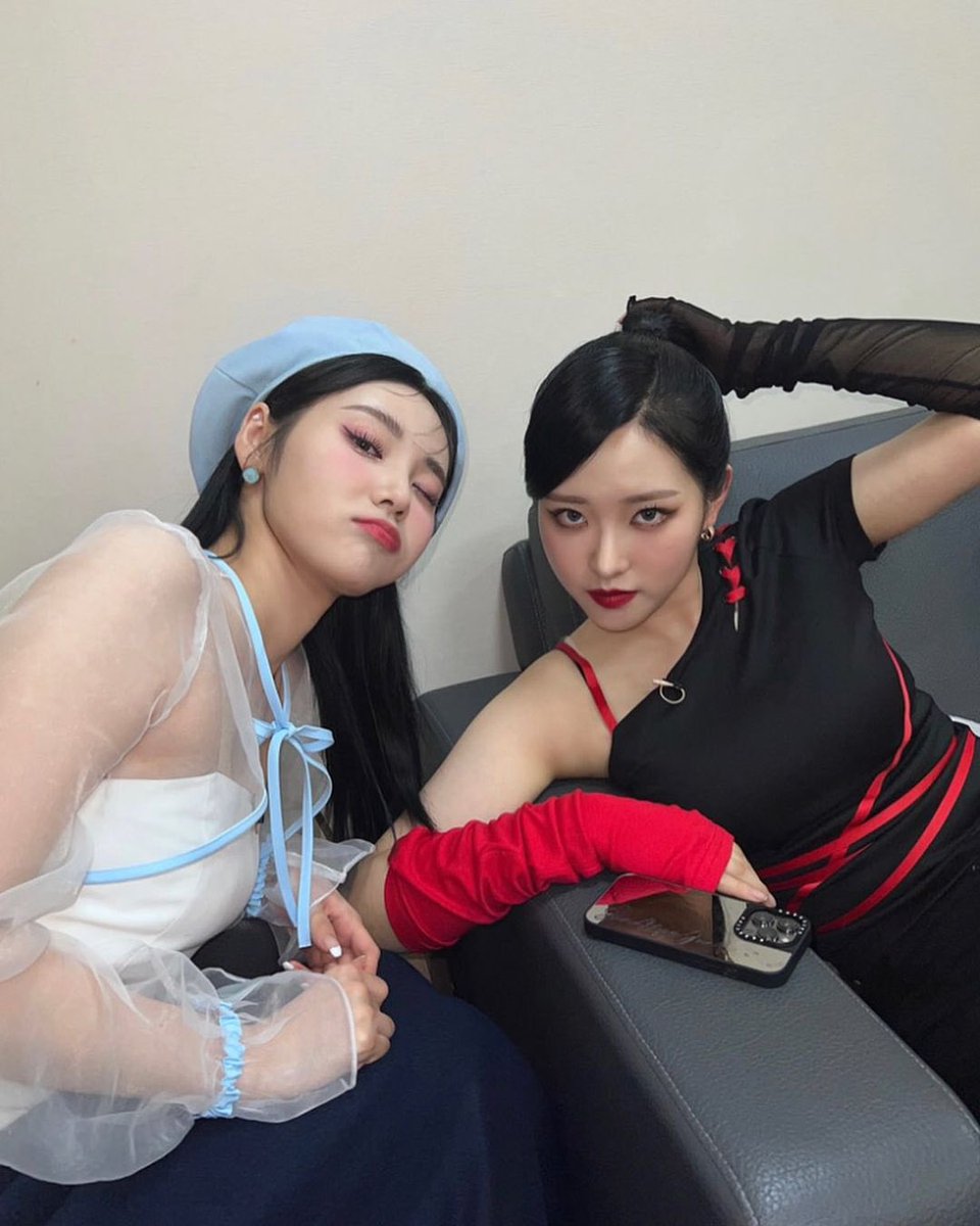 girlgroupspics's tweet photo. loona ; jinsoul, olivia hye https://t.co/NYxfkgaGTT