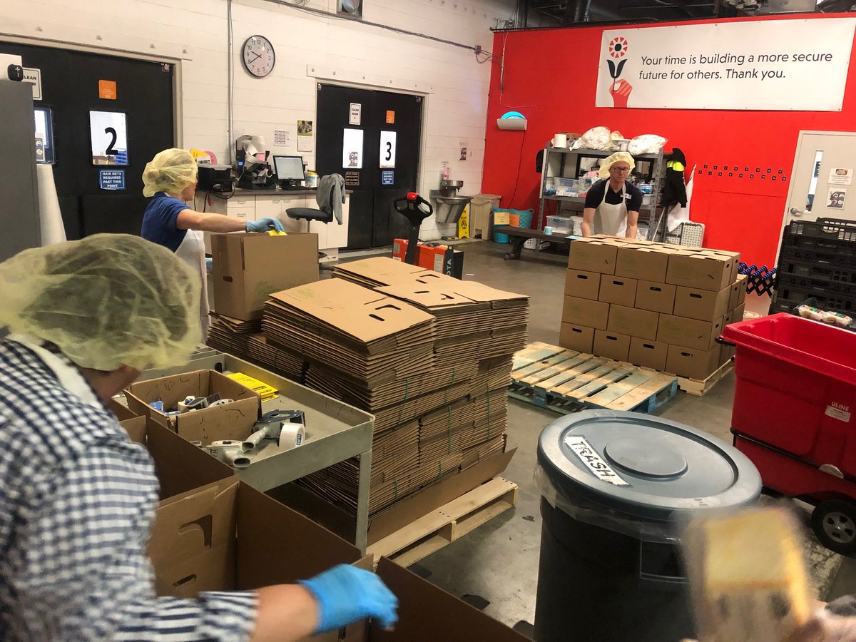 WIREALTORSWRF's tweet photo. Folks from Coldwell Banker Success teamed up today at Second Harvest Food Bank in Madison. In under 3 hours they built 600 food boxes for families! We are double matching donations to WRF $50+ this week for @FeedingWI . Help us keep kids fed this summer at https://t.co/Ziq7SFKPKI https://t.co/pMGNqprMpD