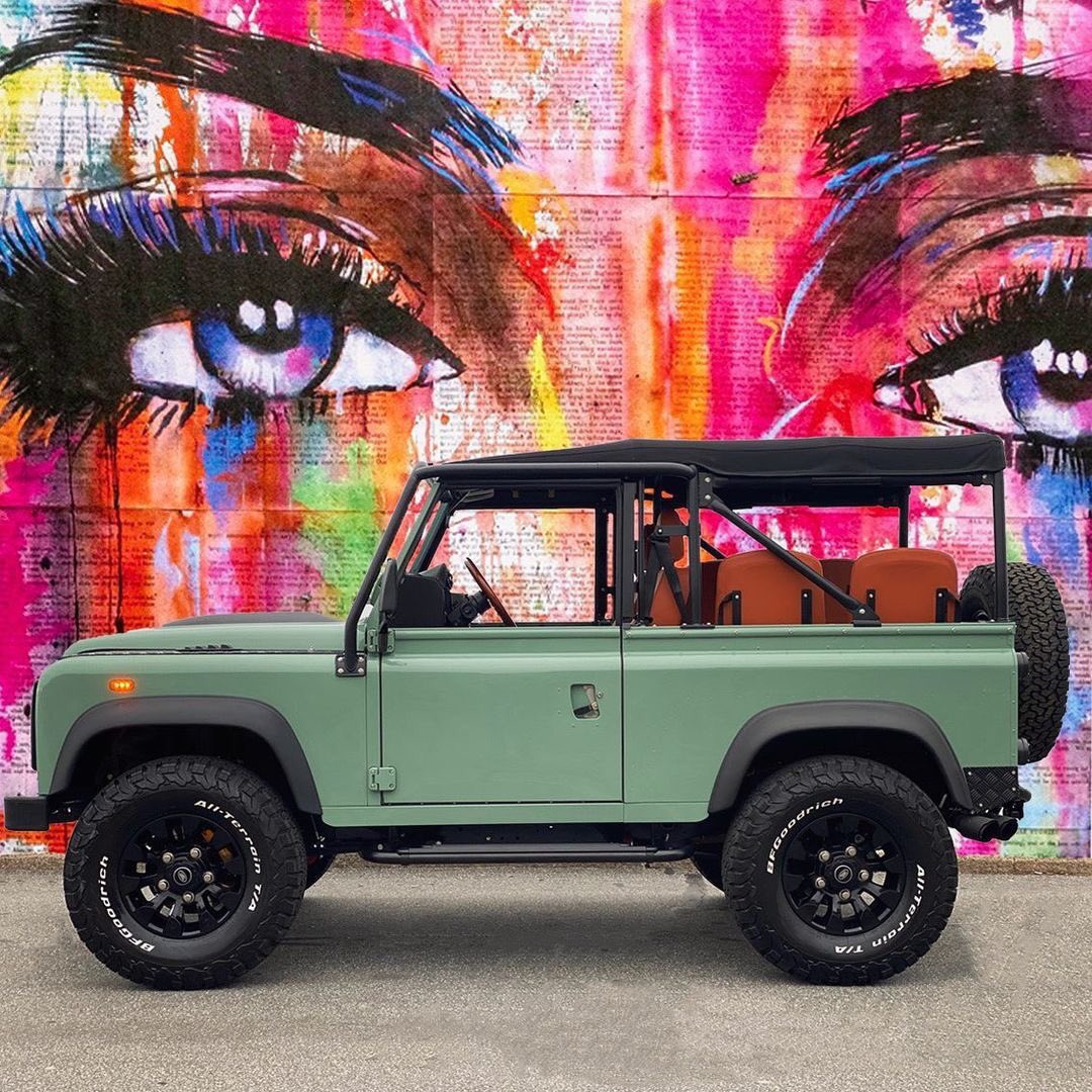 altezzaresto's tweet photo. Eyes on the Prize: let @RoverTrophy create your own work of #art!
🏆
#altezzarestorations #rovertrophy #landroverdefender #landroverseries #serieslandrover #landrover #defender90 #defender110 #defender #overlanding #offroading #4x4 #restoration #restomod #streetart #graffiti https://t.co/nWbWnvCzBa