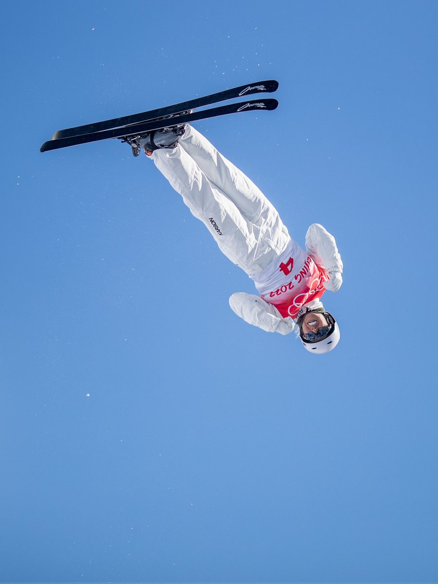 Danielle Scott tweet media