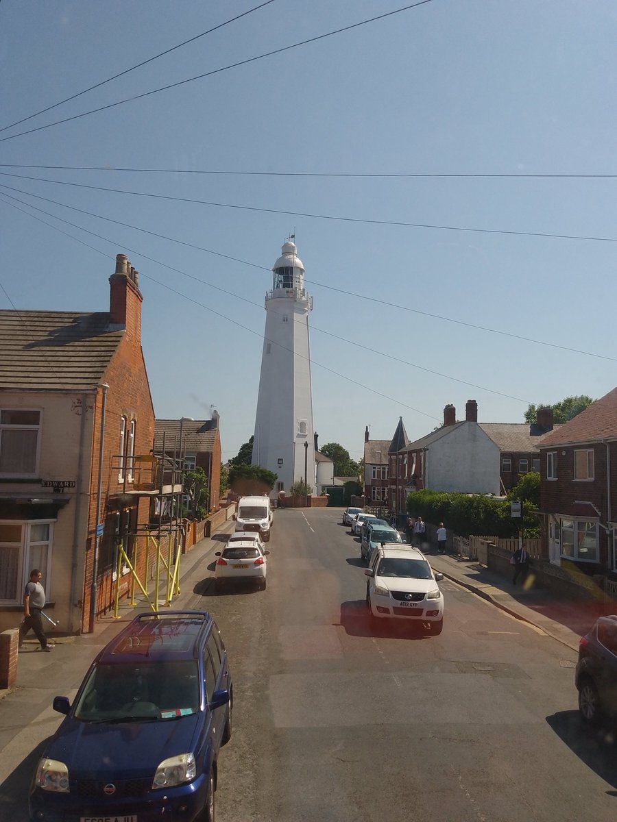 GouldthorpeAlan's tweet photo. A lovely day exploring the #Holderness coastal resorts of #Hornsea and #Withernsea
@EYBuses #service24 #Hull to #Hornsea then down the coast to #Withernsea by #service129 Before returning to #Hull by #serviceX7 https://t.co/CVsmmthr8j