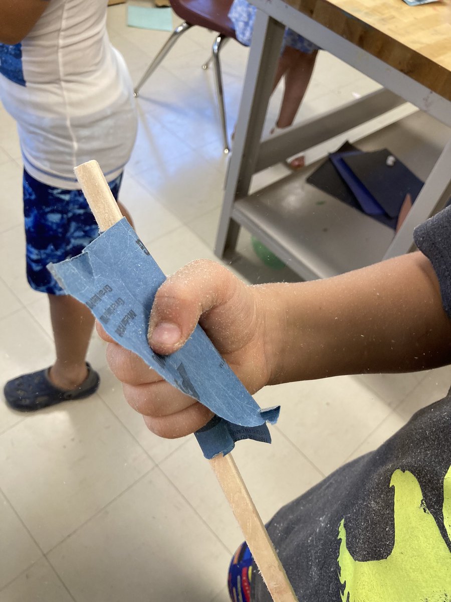 NetherwayN's tweet photo. #imagineeringWeek was so much fun today! @DalewoodDragons @dsbn Merci pour cette idée fabuleuse @mrmartinEDU @thekylekitchen https://t.co/9IFKo3fzZJ
