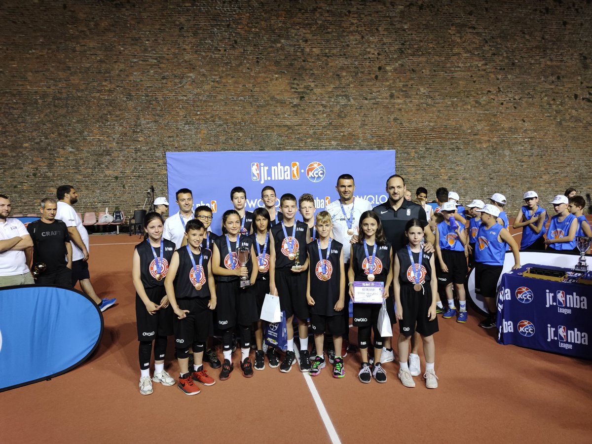 KSSrbije's tweet photo. Njujork Niksi (OŠ "Majka Jugovića") su novi šampioni Junior NBA lige Srbije!
#kss #jrnba
@JrNBAKSS https://t.co/cq9HzKrPp2