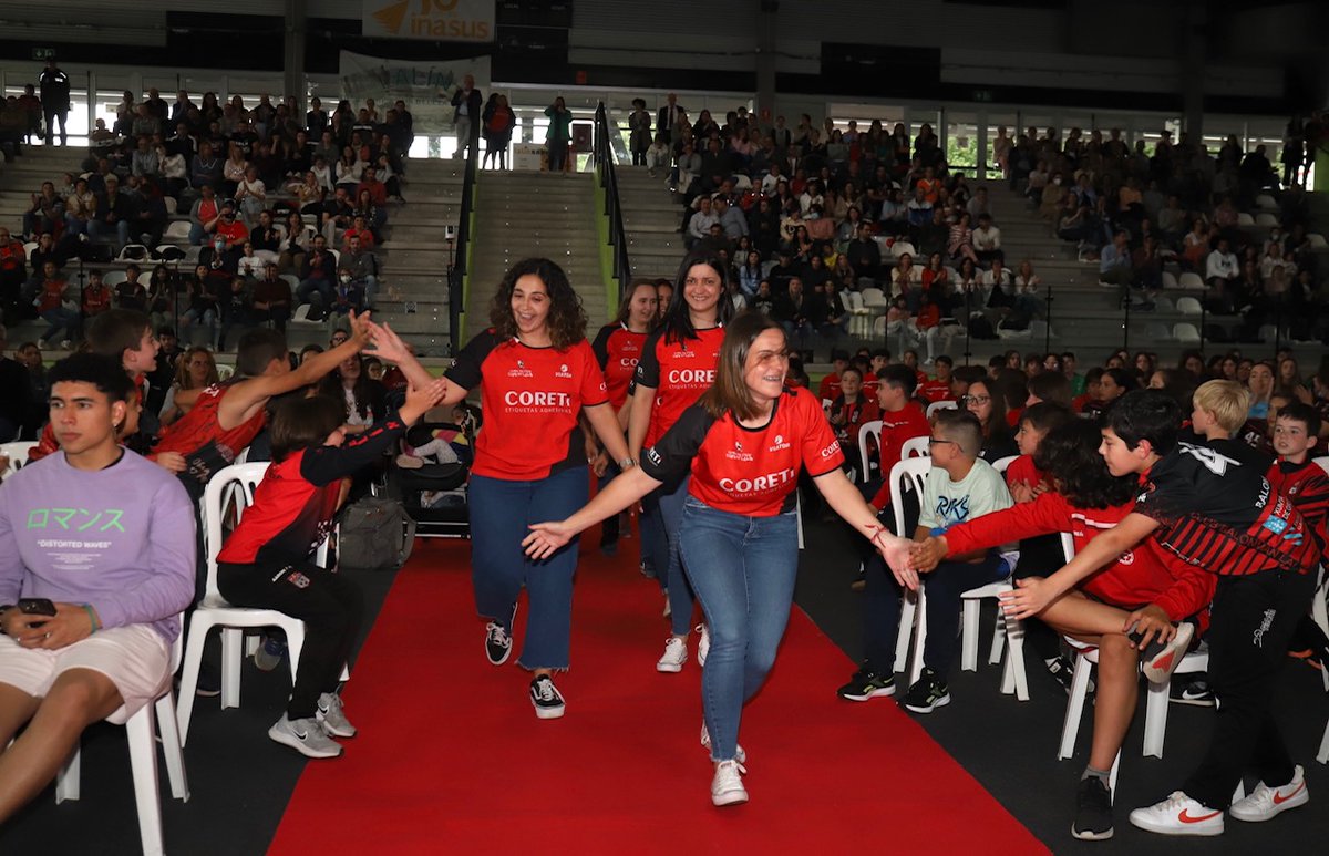 🏅 O @ConcellodeLalin recuperou a súa Gala do Deporte despois de 14 anos da súa última edición 🏆 No rexurdimento deste evento, @DiegoCalvoPouso puxo en valor o talento das novas promesas e figuras consagradas premiadas este ano e o seu papel como embaixadores do municipio