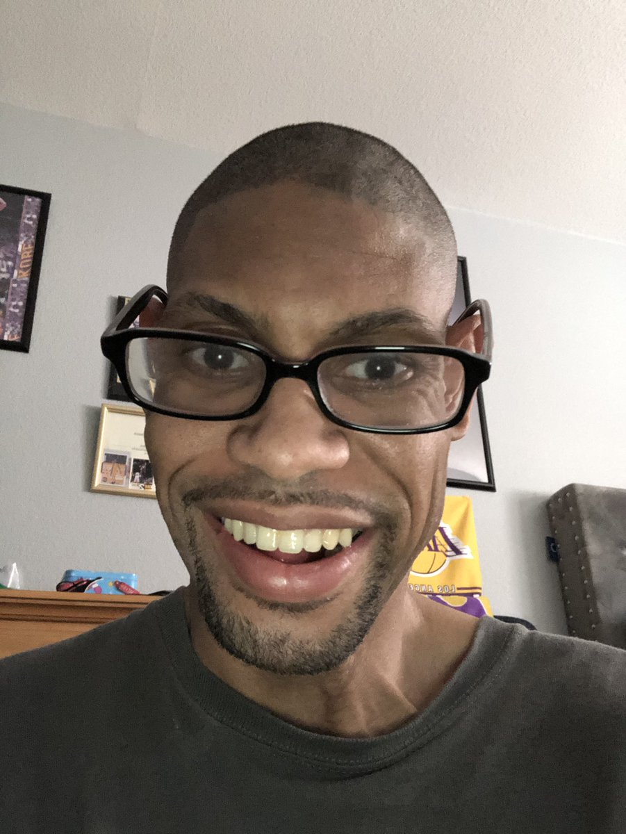 goldballer24tv's tweet photo. #freshcutwednesday ππ https://t.co/qKsHhT5QG7
