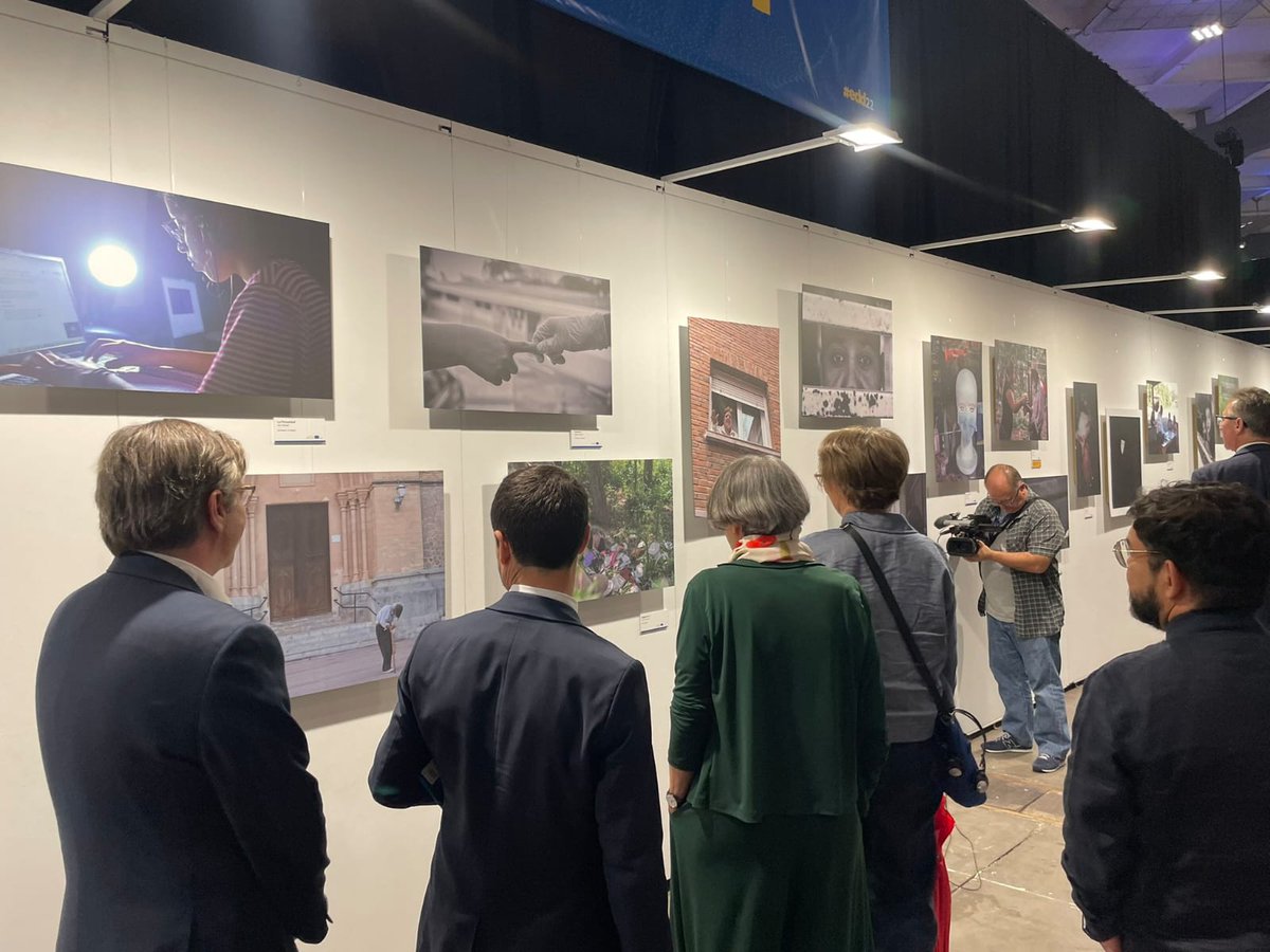 EUROsociAL_'s tweet image. 🇪🇺 Clausuramos #EDD22 con @jolitaEU, directora para América Latina y Caribe @EU_Partnerships, donde "Miradas Cruzadas para la cohesión social" fue la expresión ciudadana de América Latina y Europa a través de la selección de 32 realidades de entre más de 500 imágenes recibidas