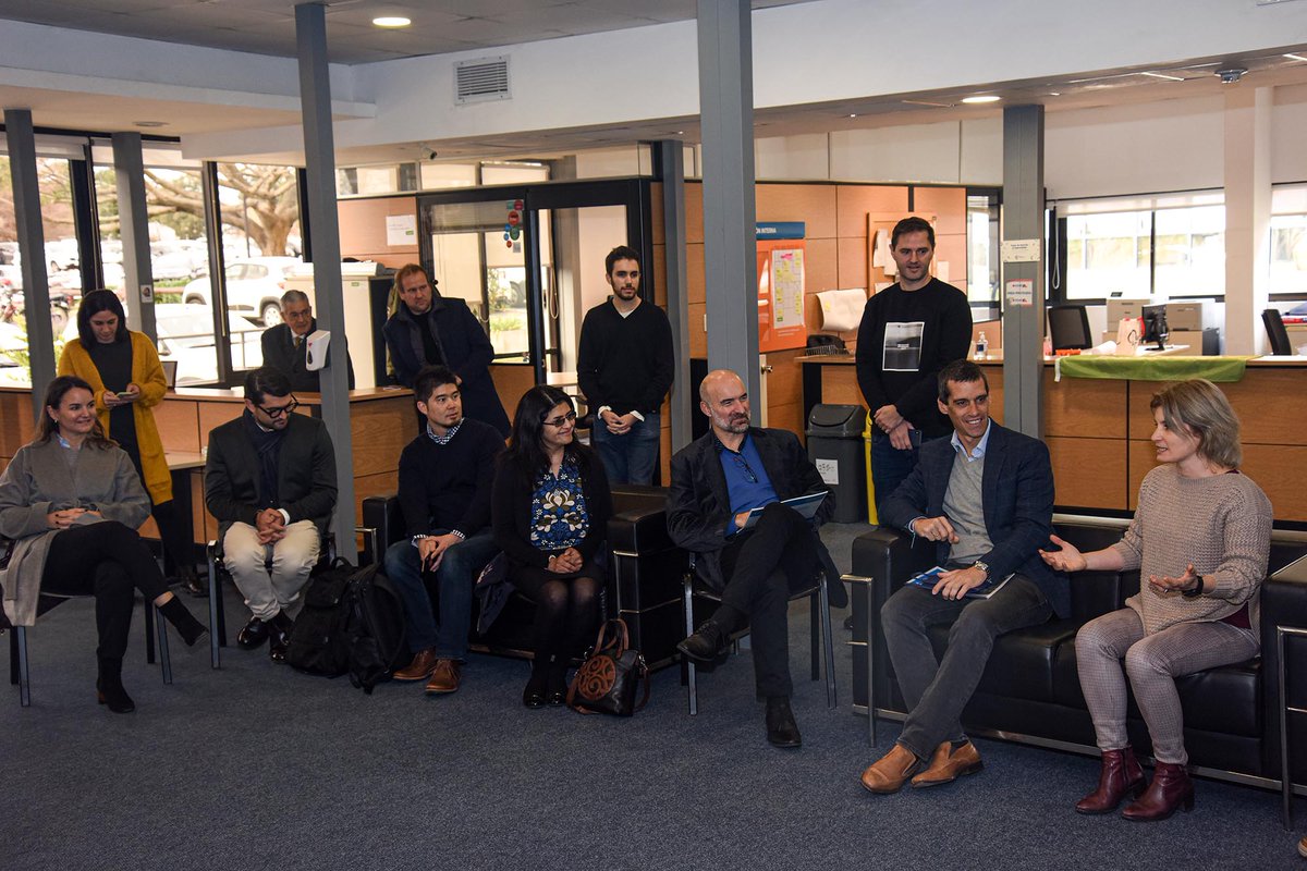 MIEM_Uruguay's tweet photo. Los representantes de #Microsoft se reunieron además con autoridades de @LATU_uy, @ANIIuy, @UruguayXXI, las universidades, @Ceibal_Uy, empresas y startups que integran el ecosistema emprendedor uruguayo. https://t.co/oiQtr29v1h