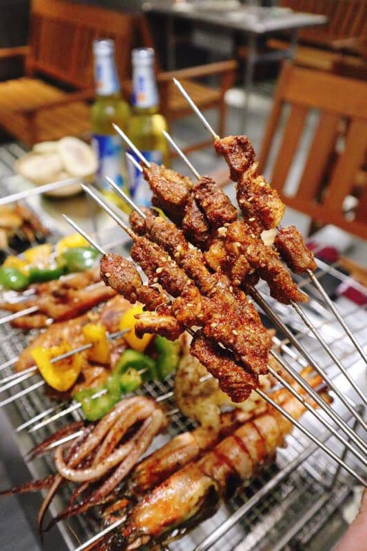 chinesefoodadv's tweet photo. Midnight snack❤️ #chinesefood #midnightsnack #food
烧烤 https://t.co/AEBFOoi0Wb