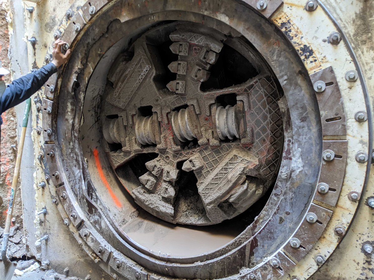 earthboring's tweet image. #mtbm drives come in all lengths &amp;amp; sizes. This current drive on our Halton project clocked in at 545m for a 1200mm concrete sanitary. Another long drive notched into the belt. Success was a collective team effort, grit, hard work and determination. Great work Team! More to come!