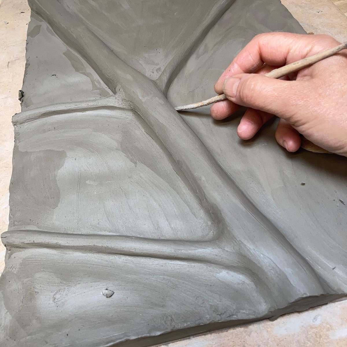 fleurgrenier's tweet photo. Preparations underway to make the mould for the concrete section of the oak leaf #concreteart #buttongall #gallwasp #pewter https://t.co/0KWW7k1MVq