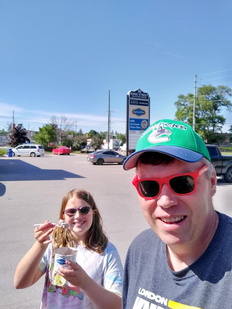Kmtilley1's tweet photo. We enjoyed ice cream inside an air conditioned Kawartha Dairy while listening to @KoolFMBarrie #KoolSummerSelfie https://t.co/q24N1M1Zp9