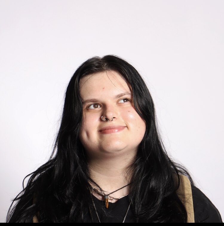 CAVCPhotography's tweet photo. Proper good meeting and working with @CAVC Art Foundation applicants at the Arts Academy today. Top photography and modelling skills! Looking forward to working with you in September. #study #art #photography #studio #lighting #creative #theresonlyonedavepoole https://t.co/f8jZaANT3I