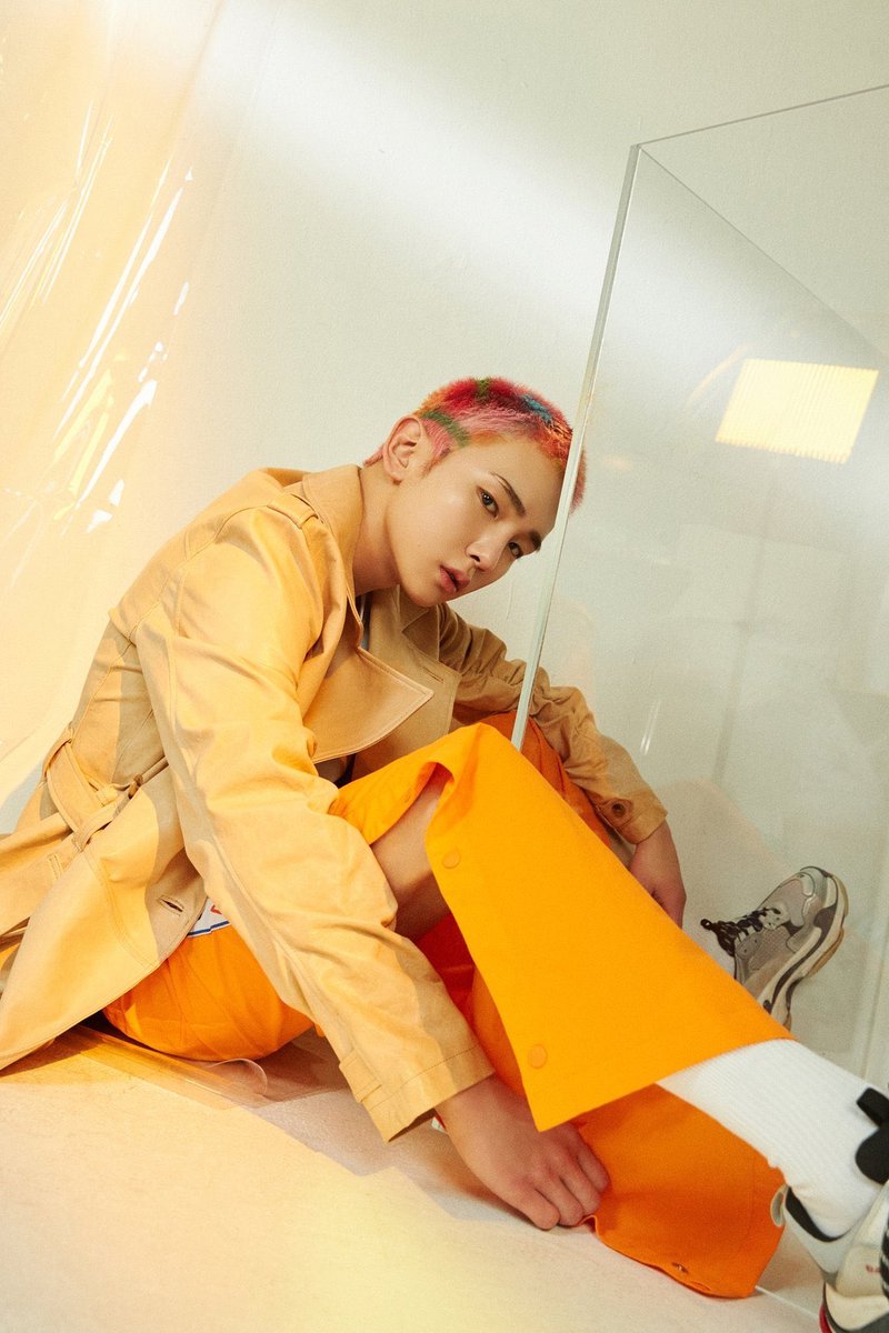 #KEY: "i was gonna cut my hair like this during the 'view' mv filming but everyone was against it." 
taemin: "but i wasn't!"