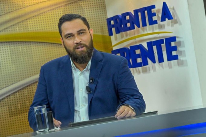ElMundoSV's tweet photo. #PolíticaSV | Mario Durán buscará reelegirse como alcalde para 2024
>> https://t.co/63sVpX3SID https://t.co/0jX6bU9E51