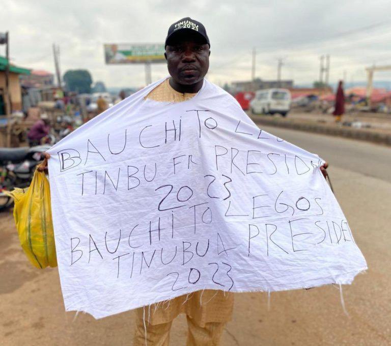 fatitellgist's tweet photo. Man ready to trek from Bauchi to Lagos to celebrate Tinubu's presidential ticket https://t.co/TZ4GCT1ePc