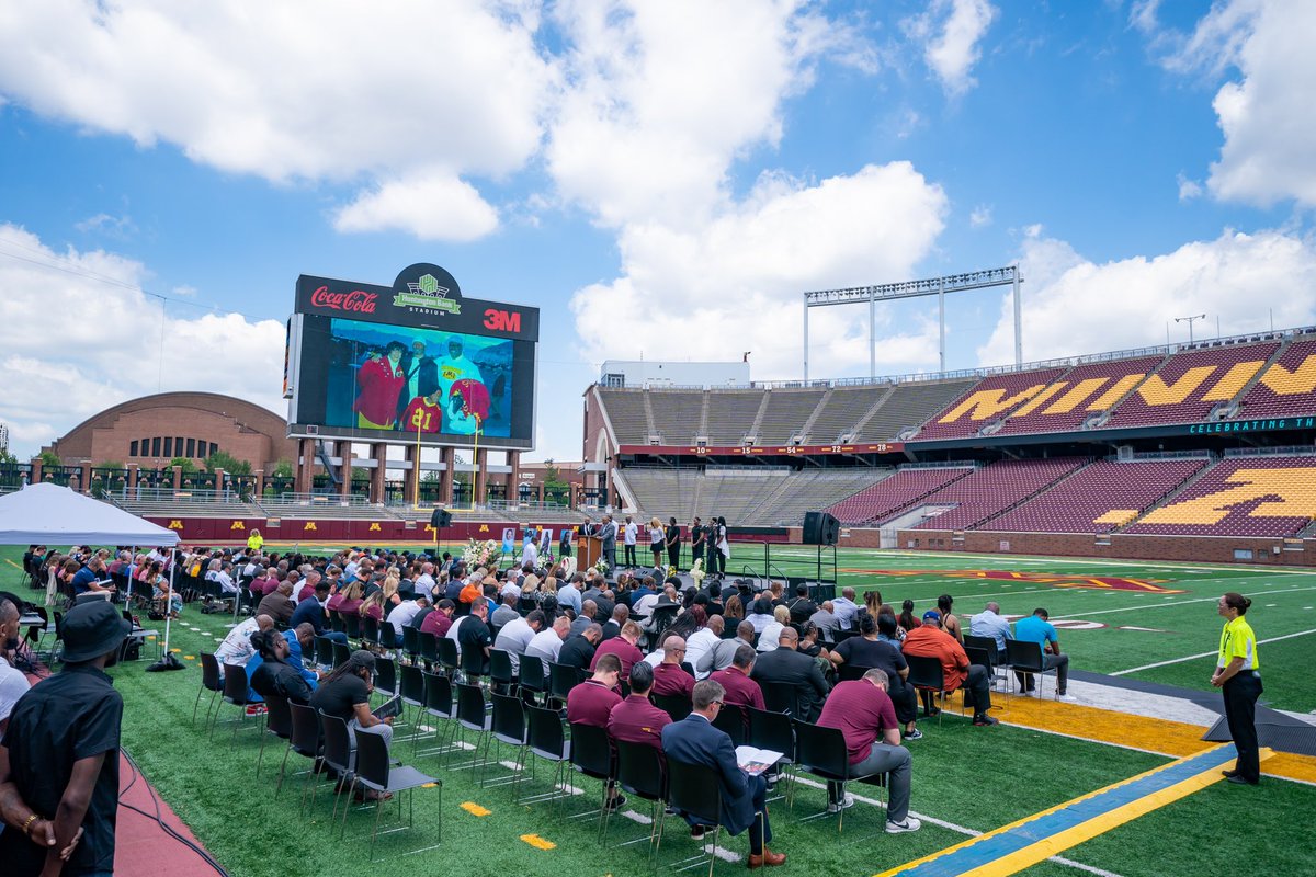 GopherFootball tweet picture