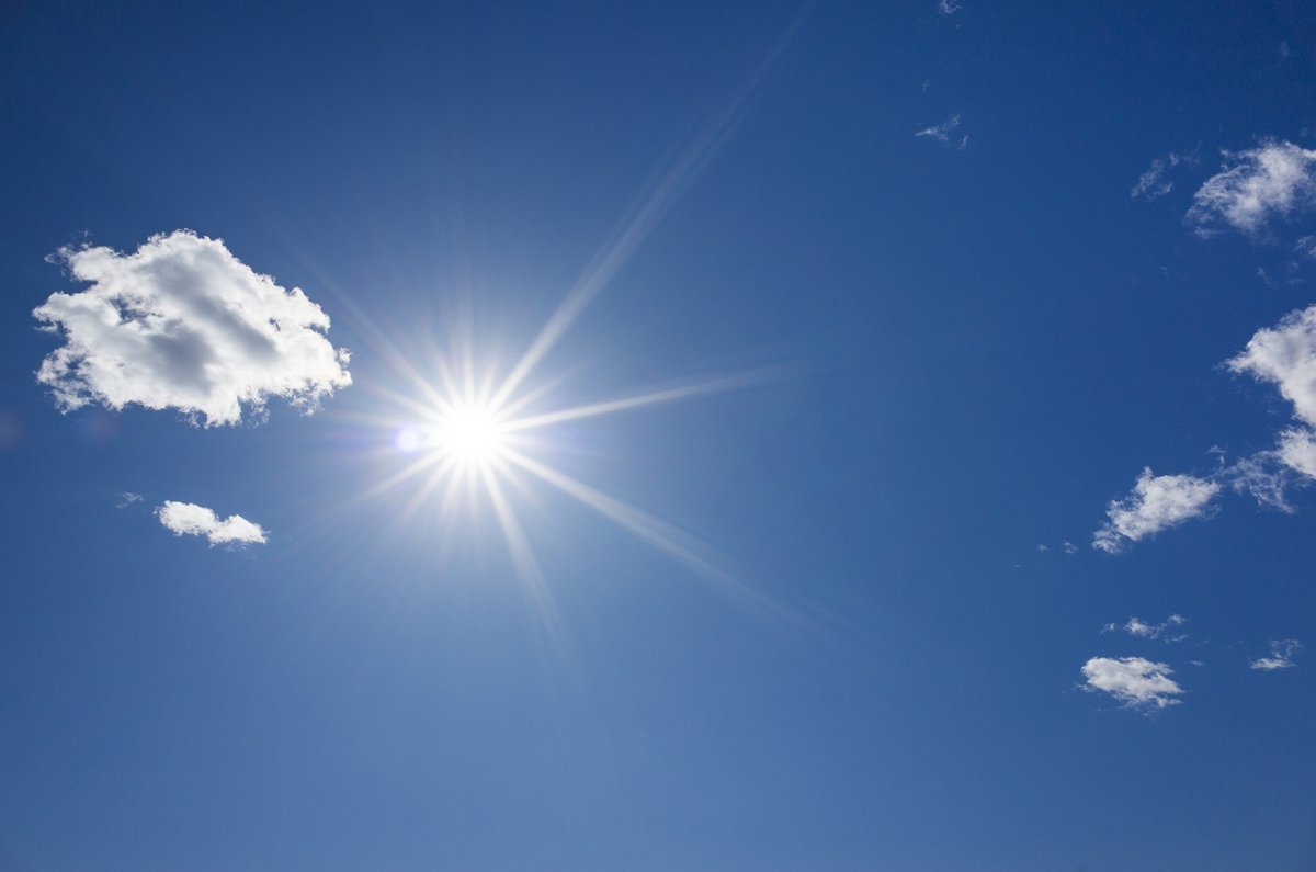 CityofBeaverton's tweet photo. Hot weather is starting to spike this weekend! Here are some ideas of what to offer folks experiencing homelessness in our community during the heat:
-Water bottles or sports drinks with electrolytes
-Cooling towels or hats
-Ice packs
For more resources: https://t.co/MHTWr7UoRz https://t.co/nzVt6IVhB7