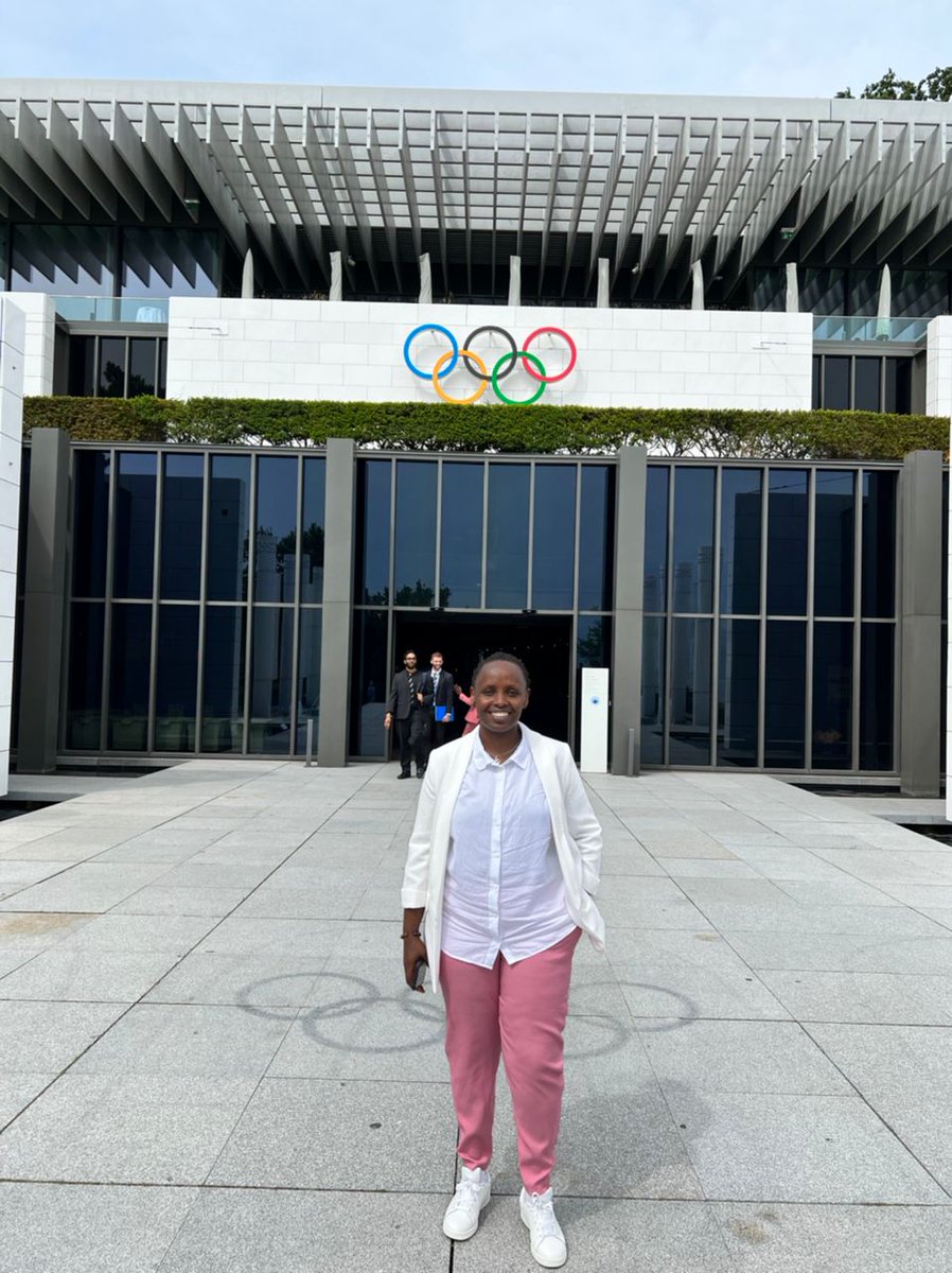 DTumutoneshe's tweet photo. We had an amazing and educational field visit at IOC ( international Olympic committee) based in Lausanne/Switzerland🇨🇭. what a well organized and structured institution it is. 🤩
@sportCIES   #FIFAMASTERS  #sportsmanagement https://t.co/f44aIxDNlz
