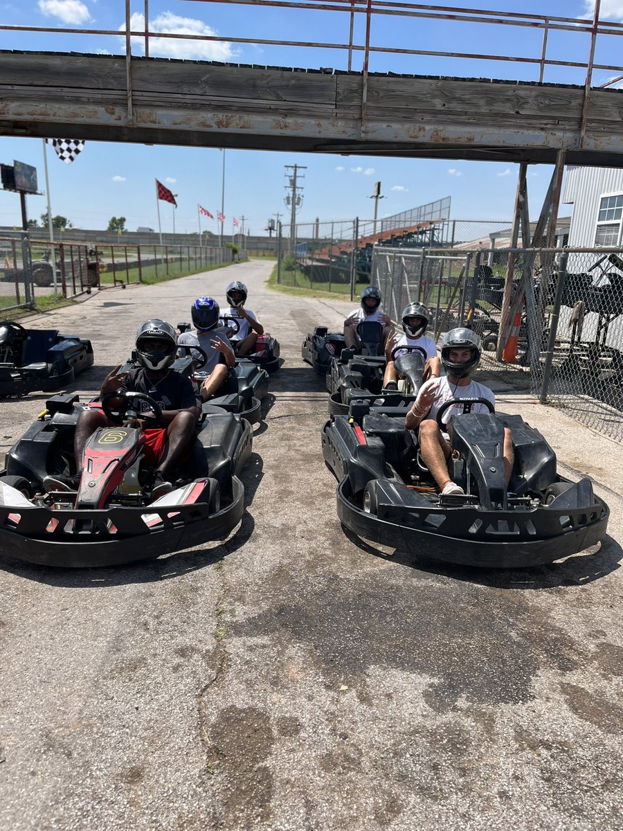 50MPH Go Karts after a day of 7v7 with the #DBK 👐🏾 @zane_zielny @vr_ortiz_2025 @finnfrisby11 @kolton1510 🏎🏎💨💨💨