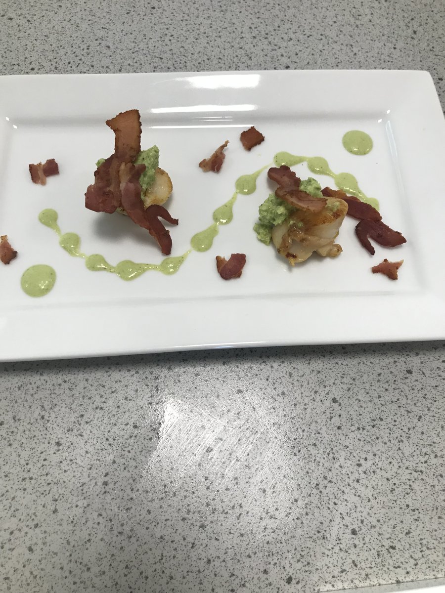 Our Year 10 Hospitality students have taken part in a wonderful seafood lesson today courtesy of <a href="/FoodTCentre/">FoodTeachersCentre</a> and our free scallops.  Check out our restaurant quality results <a href="/AldersleyHighSc/">AldersleyHighSchool</a>