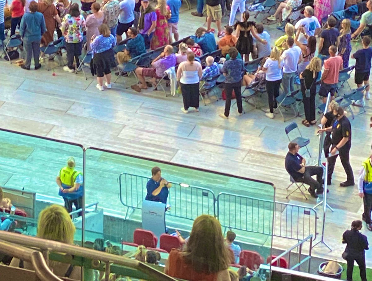 Loving that the #eltonfarewelltour has a signer for those hard of hearing. They are amazing to watch..
 🧡👏 <a href="/ashtongatestad/">Ashton Gate Stadium</a> well done!