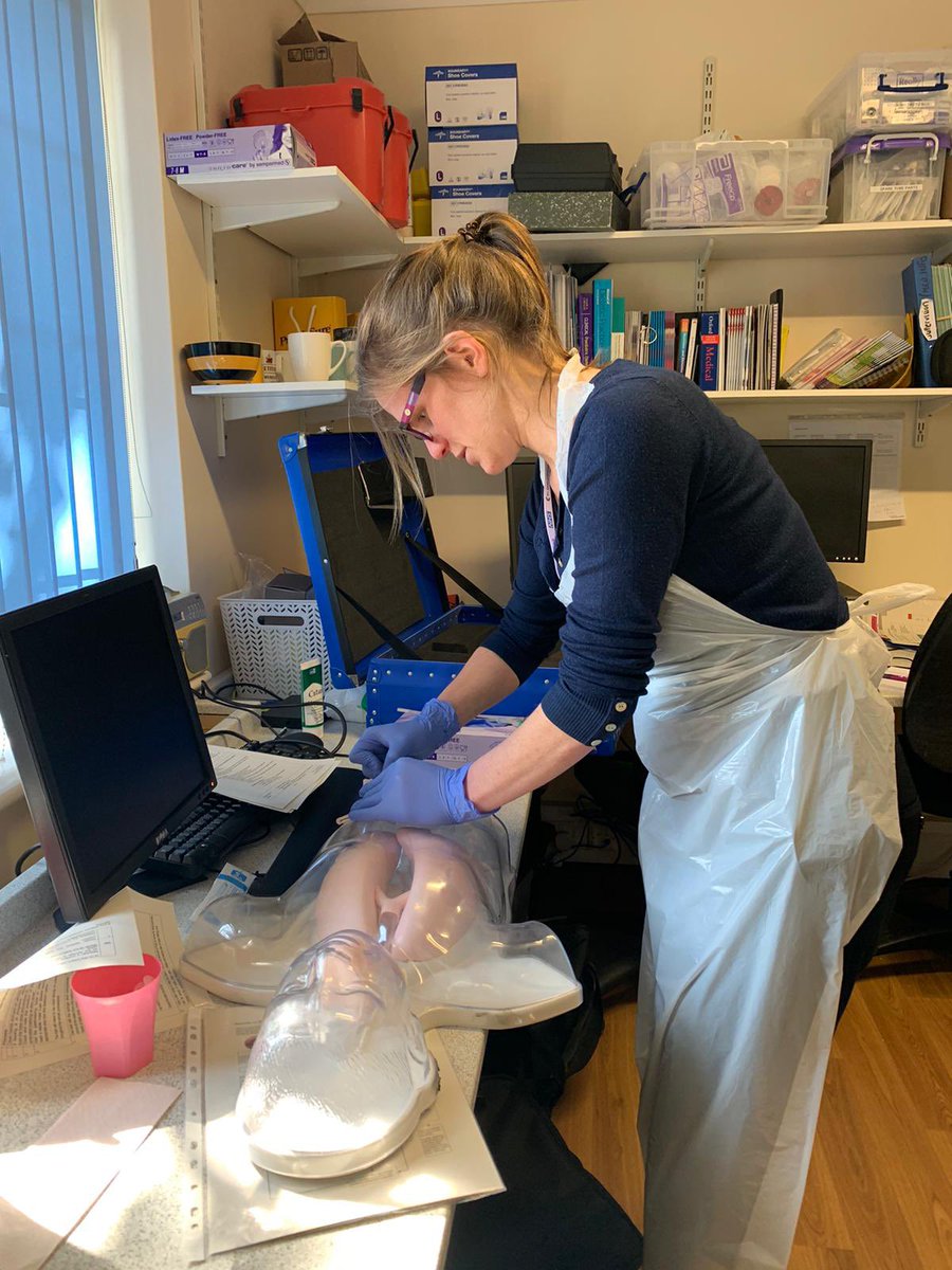 vickyturton's tweet photo. ✅ discussed EOL plan with palliative cancer pt ✅Made patient safe with feed and insulin at home ✅Planned safe referral process for community tube changes with @NutritionAbbott nurse ✅Team training on tube changes #extendedrole #DW2022 @KCHFTdietitians HENTeam https://t.co/kUy7ie3AvS