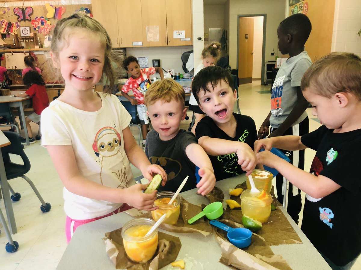 Miss E Adami - (she/her/elle) tweet media