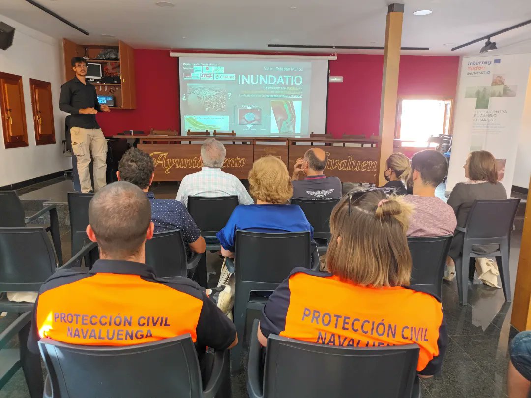 dmurielalonso's tweet photo. Jornada de trabajo con #Inundatio en #Navaluenga, planteando iniciativas tecnológicas y participativas para la mejora en la prevención de inundaciones 
#clusteraeice https://t.co/IanDSjiHqI