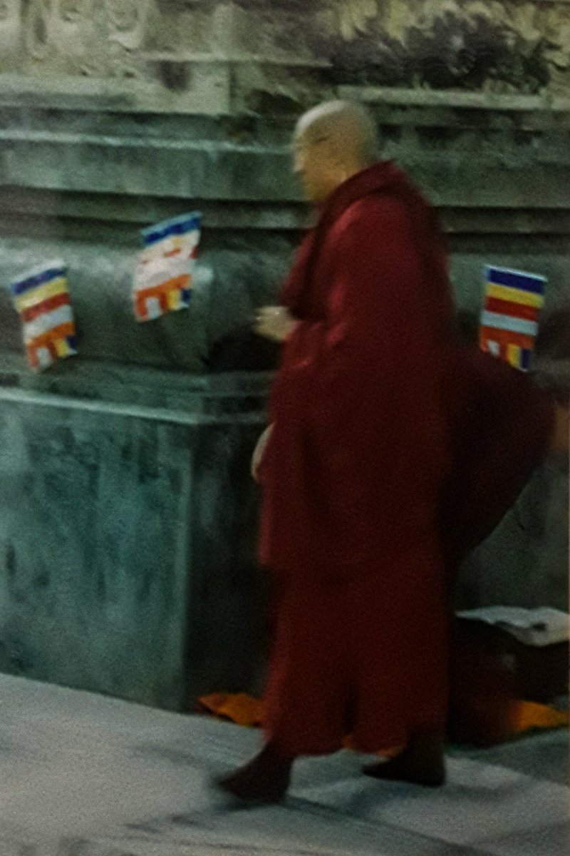 middleway's tweet photo. "The searcher searches, 
up to the end, 
the one who searches."
Bokar Rinpoche, 
Bodh Gaya, 
1995. https://t.co/YzWSyHuKvh