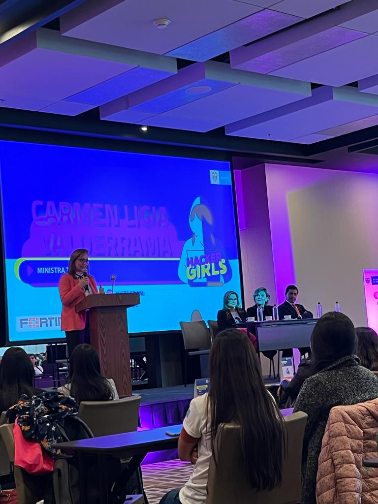 WexlerCol's tweet photo. #HackerGirlsCO | Agradecemos enormemente la invitación y el desarrollo de estas iniciativas organizadas por @FortinetLATAM y el @Ministerio_TIC. Sin duda, uno de los compromisos más importantes es formar talento femenino en TIC y #ciberseguridad.

#womenincybersecurity https://t.co/8U9bLJhdvV