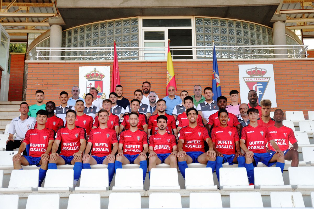 realaranjuez's tweet photo. PLANTILLA TEMPORADA 2021-22 | Ha sido un año inolvidable. ¡Muchas gracias a todos los componentes de esta temporada increíble!

#VamosAranjuez #OrgulloRibereño https://t.co/9aeoRzh4IE