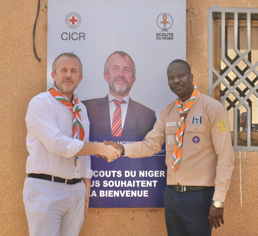 ALIOUOumarou16's tweet photo. Nous avons eu l’honneur de recevoir à notre centre, M. #François_Moreillon, Chef de Délégation du Comité International de la Croix Rouge au Niger.Plusieurs perspectives entre nos deux institutions. https://t.co/AtPzvMiGAO