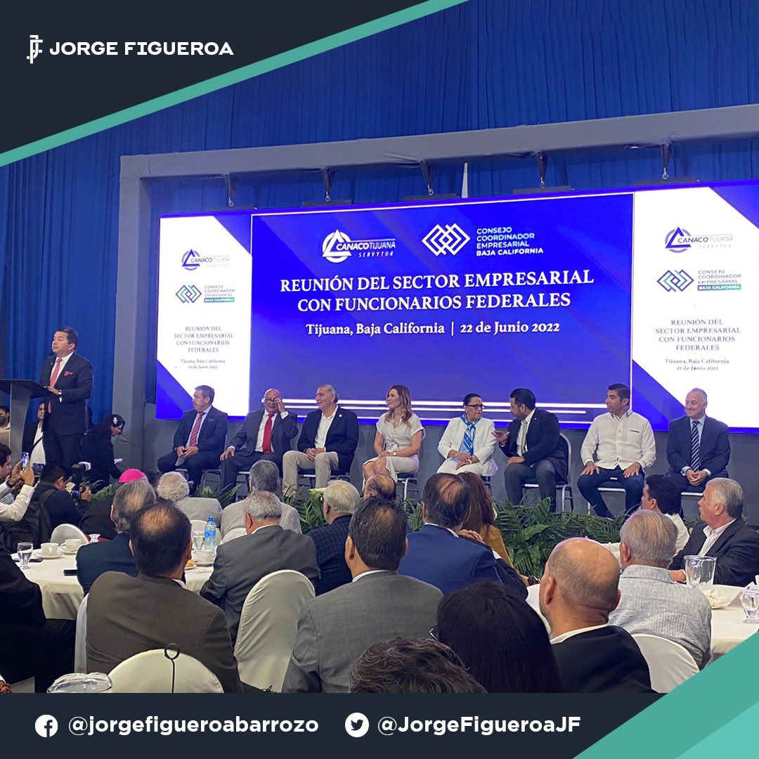 Destaco dos compromisos de la visita del  Titular de #Segob, Adán A. López, en #Tijuana: 
1.- No se cambiará el horario de verano en #BajaCalifornia 
2.- Se llevará a cabo una reunión de gabinete nacional en el Estado con el fin de plantear propuestas y resolver las necesidades.