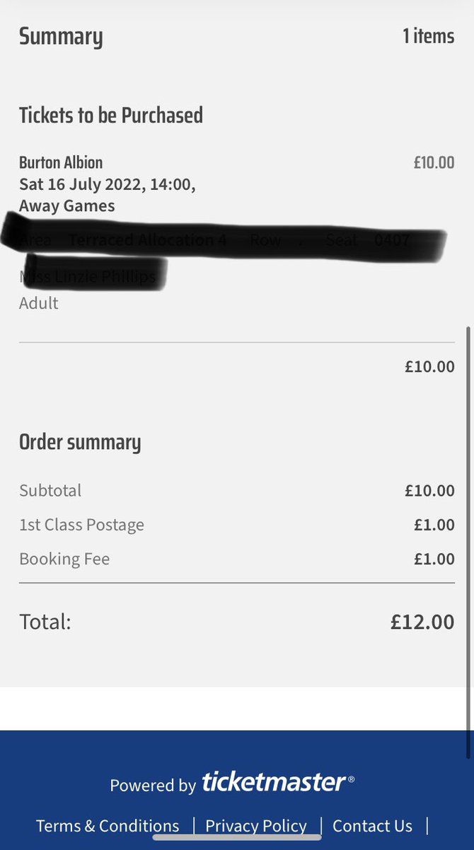 I must be mad!! Sponsored sleepout at <a href="/TheRoostBCFC/">The Roost</a> on the Friday night raising money for <a href="/BhamHST/">(BHST) Birminghams homeless support team 🌈</a> &amp; <a href="/AccessiBlues/">AccessiBlues Community Disabled Club</a> #InMemoryOfBaz Quick wash up in the toilets 😂 then straight to watch @bcfc and a day on it 🍻 with <a href="/lintinblue/">linda endsor</a> 💃🏼💙 #CantWait