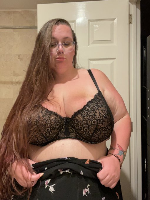 May I present - fuck this bra on vacation 😝 https://t.co/wfWmHbArjc<a href="/tag/mvsales"class="tags"><span>#mvsales</span></a>