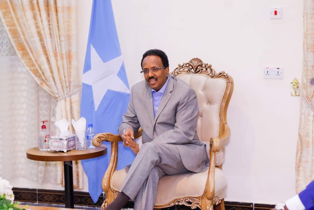 EIshmael_'s tweet image. @M_Farmaajo and his own Villa Nabad iyo Nolol  ❤❤❤