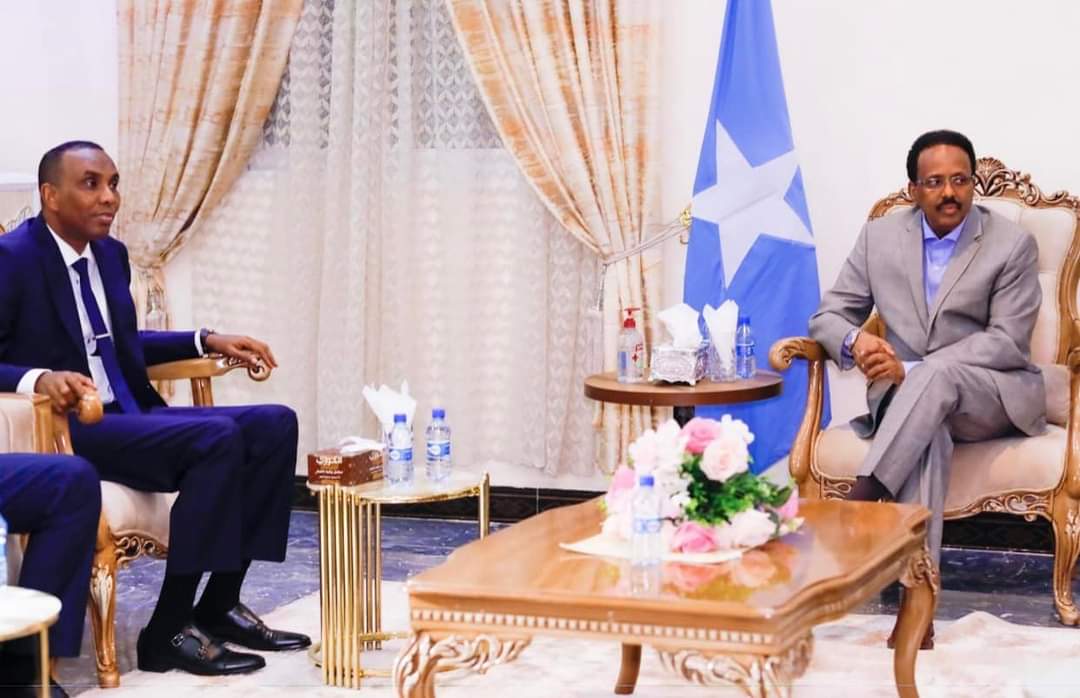 EIshmael_'s tweet image. @M_Farmaajo and his own Villa Nabad iyo Nolol  ❤❤❤
