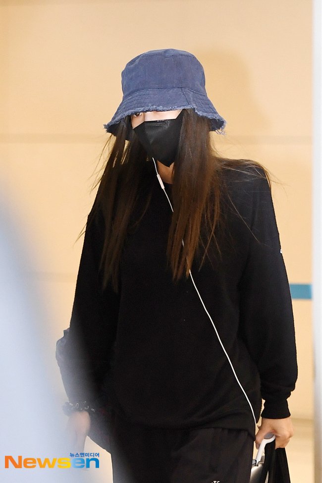 𝙅𝙀𝙉𝙉𝙄𝙀 𝙉𝙀𝙒𝙎 on X: [PHOTO] 220623 Jennie at Incheon International  Airport, back from Los Angeles (by press) #JENNIE #제니 #BLACKPINK   / X