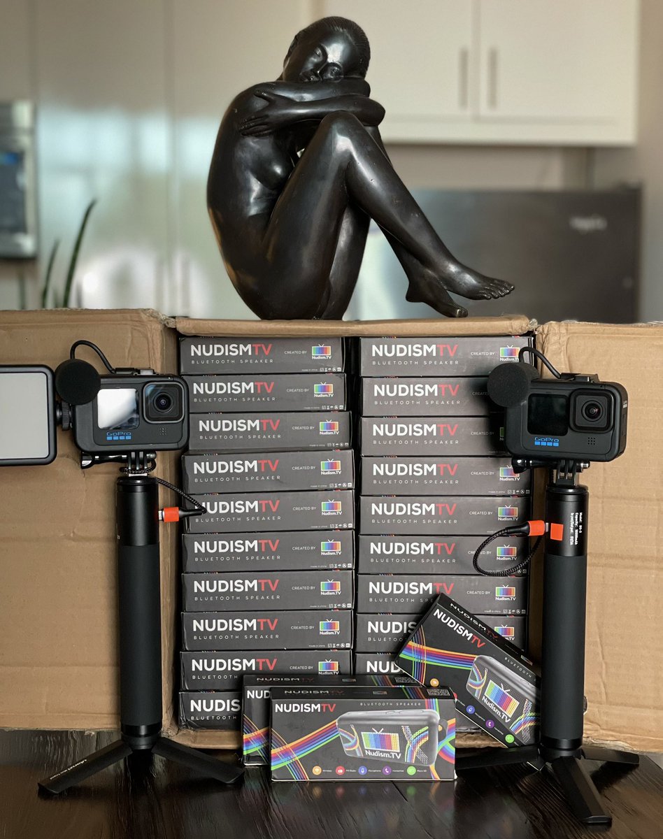FREE Nudism.TV Bluetooth Speakers finally arrived to our studio! 

RETWEET this post for your chance to win. 10 Winners Announced in 2 DAYS (June 26th, 2022) 

#NudismTV #Giveaway #FreeStuff #Nudism #Winner #NudistFun